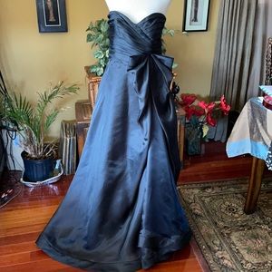 Calvin Klein Black Organza Gown Sz 6